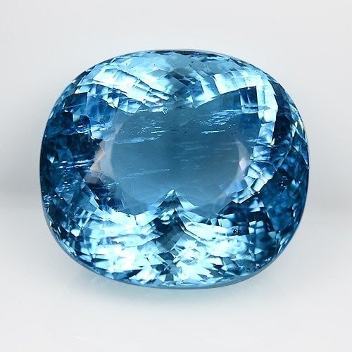 39.67 ct aquamarine — auction photograph 2