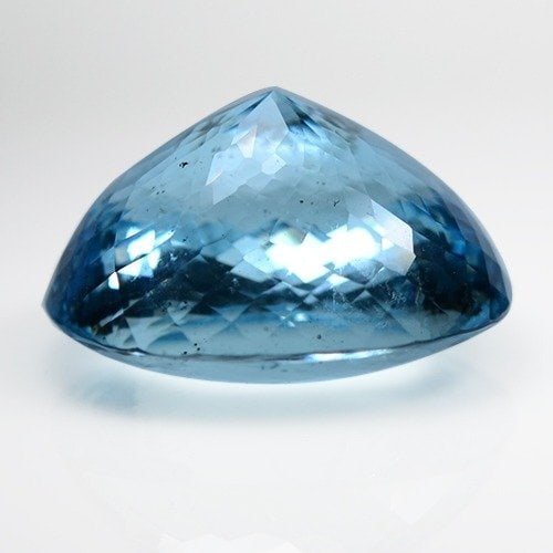 39.67 ct aquamarine — auction photograph 3