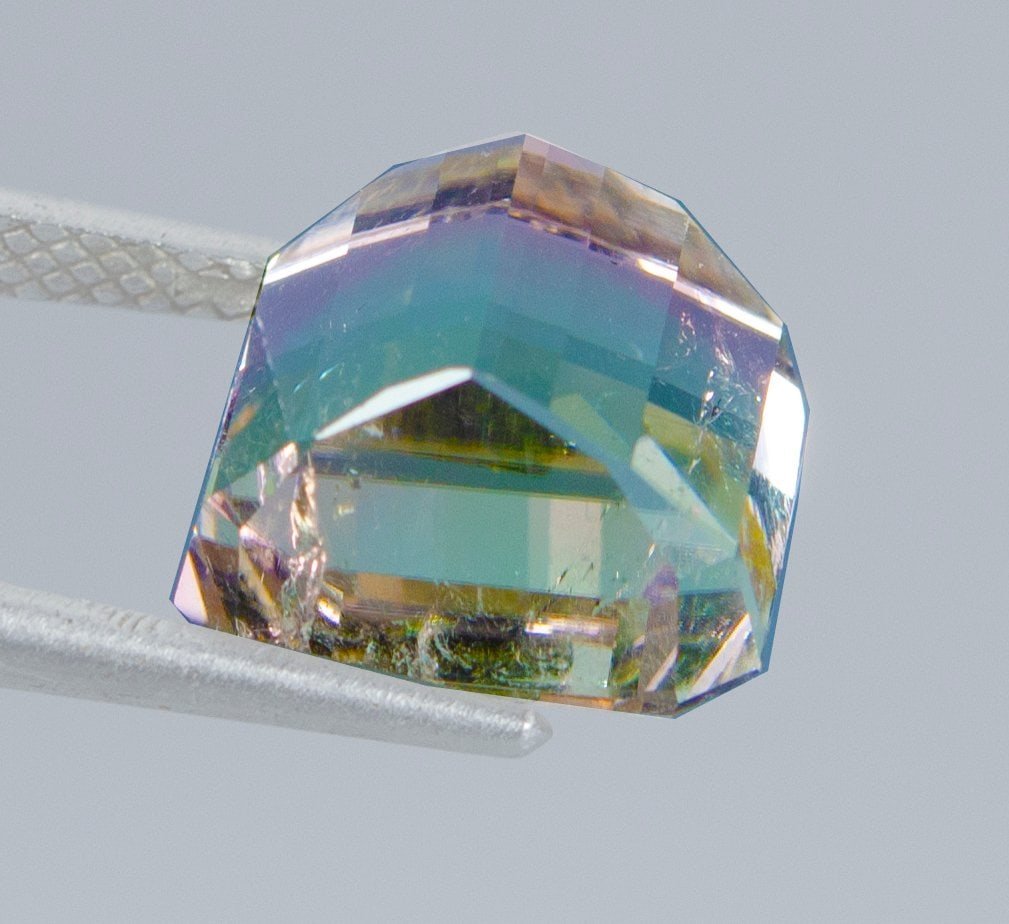 13.17 ct bi-colour tourmaline — auction photograph 2