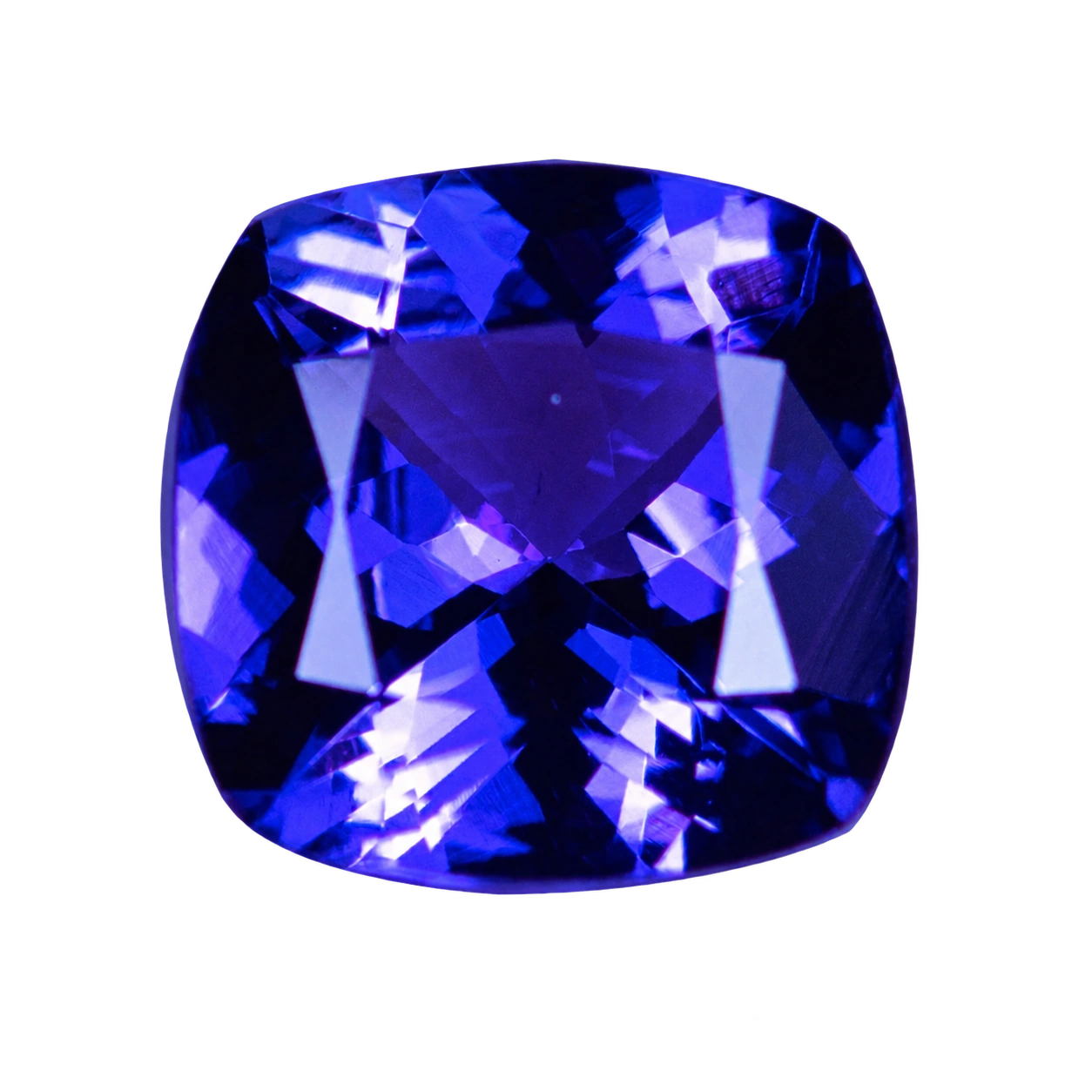Editorial presentation of tanzanite